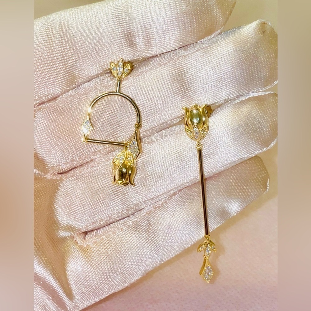 🌷 Fairy Tulip 🌷 design asymmetrical sterling silver earrings 14K Gold plated 🌺